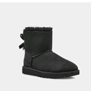 Ugg mini baily bow tie black size 10 Brand New Box
